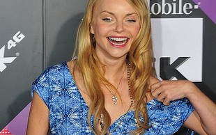 Izabella Miko rzuca mężczyzn na kolana (FOTO)