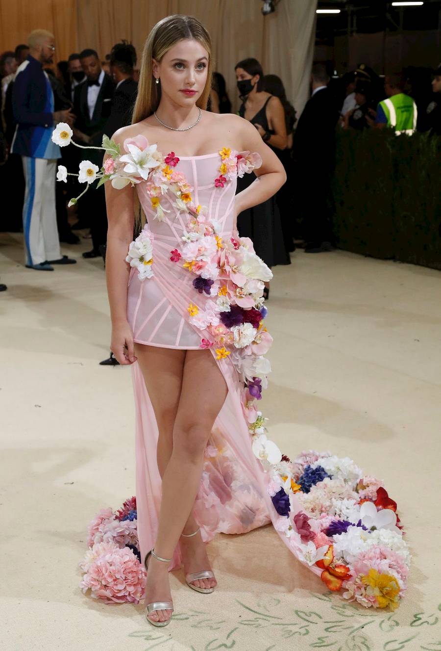 Met Gala 2021: Zjawiskowa Kendall Jenner, Jennifer Lopez, Justin i Hailey… (ZDJĘCIA)