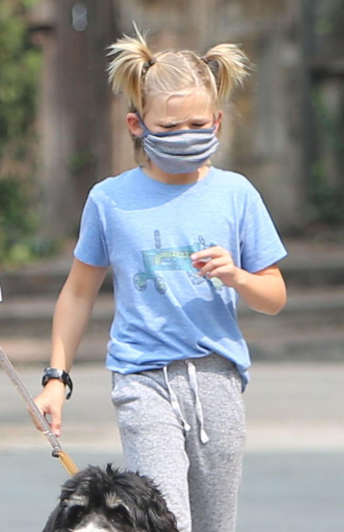 Samuel, syn Jennifer Garner w dwóch kucykach