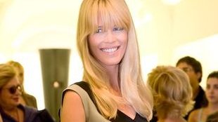 Claudia Schiffer z ciążowym brzuszkiem (FOTO)