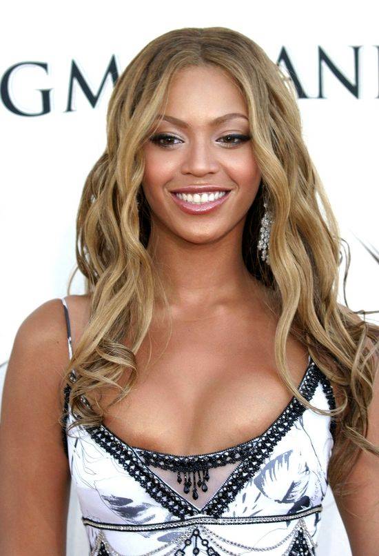 Beyonce zmarła w wypadku samochodowym? I to 16 lat temu?