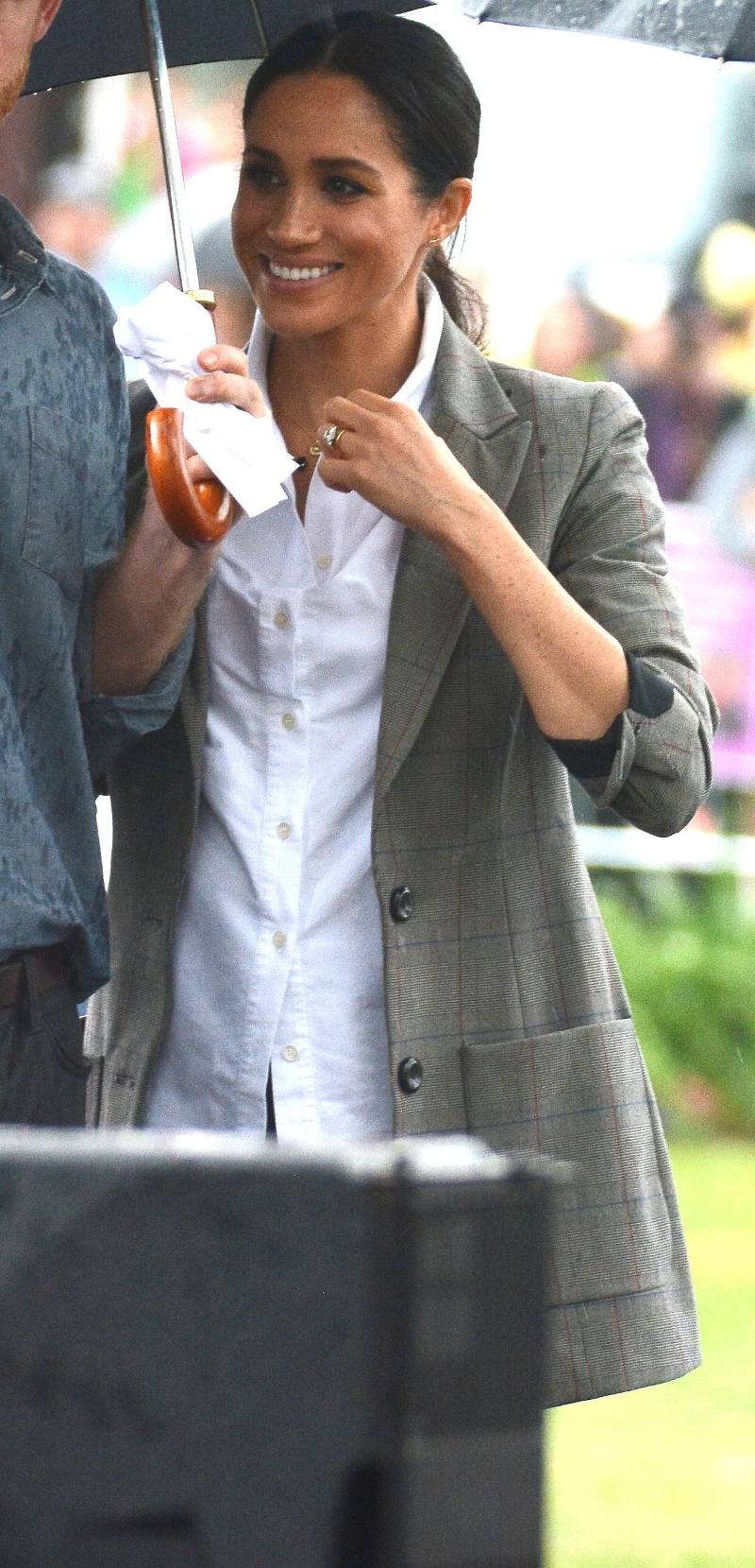 Meghan Markle chciała ukryć brzuszek, a wszyscy patrzyli tylko na jej marynarkę!