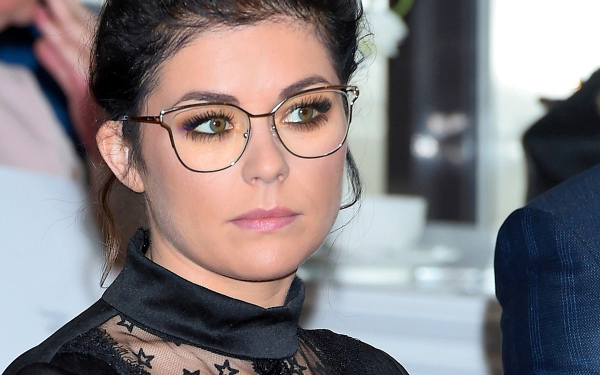 Fan wytknął Katarzynie Cichopek brak wykształcenia. Aktorka ostro zareagowała!