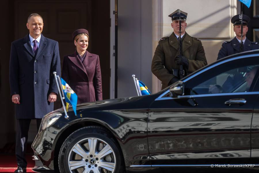 Marta Nawrocka i Karol Nawrocki powitali króla Szwecji w Pałacu Prezydenckim / kancelariaprezydenta.pl