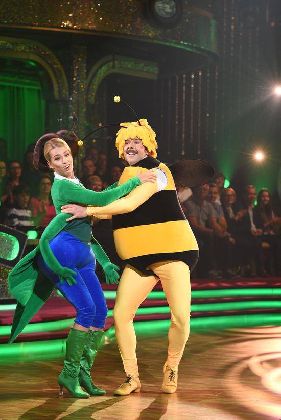 Gwiazdy w kostiumach postaci z bajek w Tańcu z gwiazdami