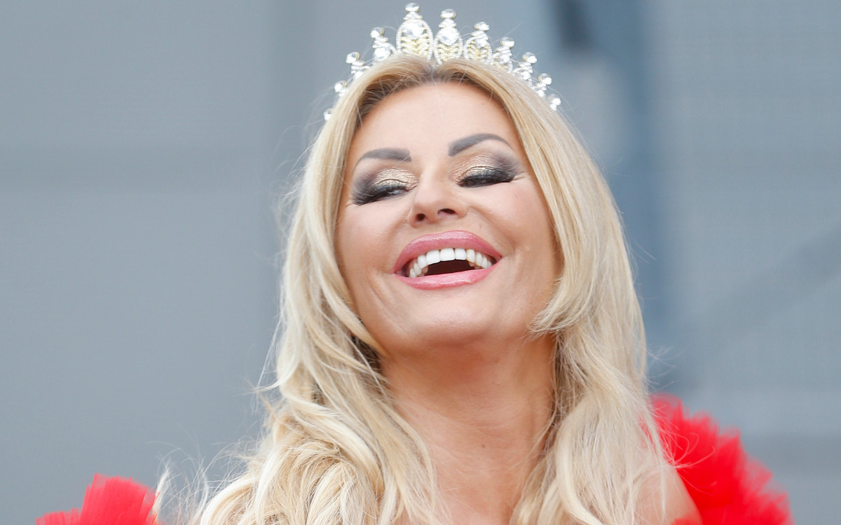 Dagmara Kaźmierska szokuje kreacją na ramówce TVN. Prawdziwa królowa
