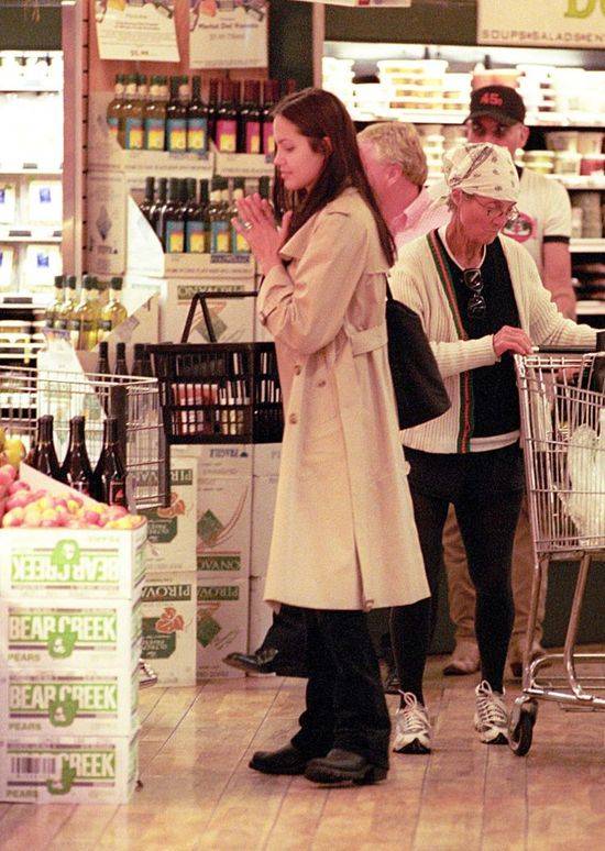 Angelina Jolie na początku kariery