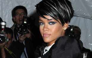 Rihanna zgoliła włosy!