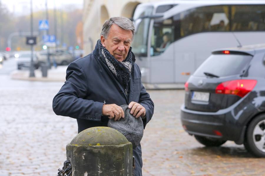 Pogrzeb Janusza Olejniczaka. Wśród żałobników Jolanta Kwaśniewska, Daniel Olbrychski, Monika Olejnik, Jerzy Bończak…