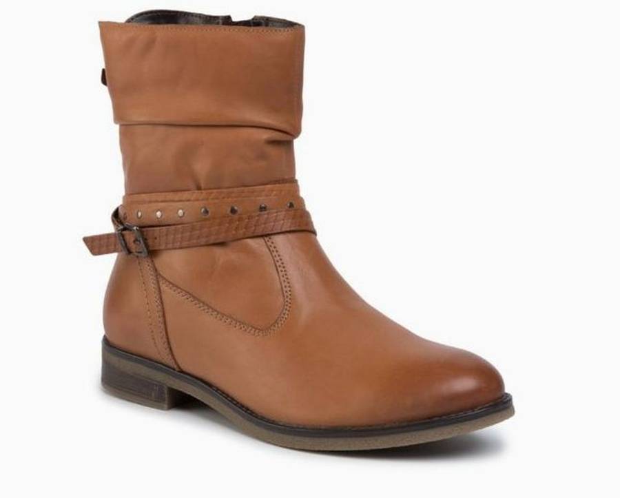 W CCC 20% TANIEJ z okazji Black Week – botki, kozaki i buty sportowe