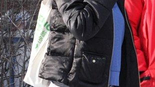 Neve Campbell rozgląda się za facetami (FOTO)