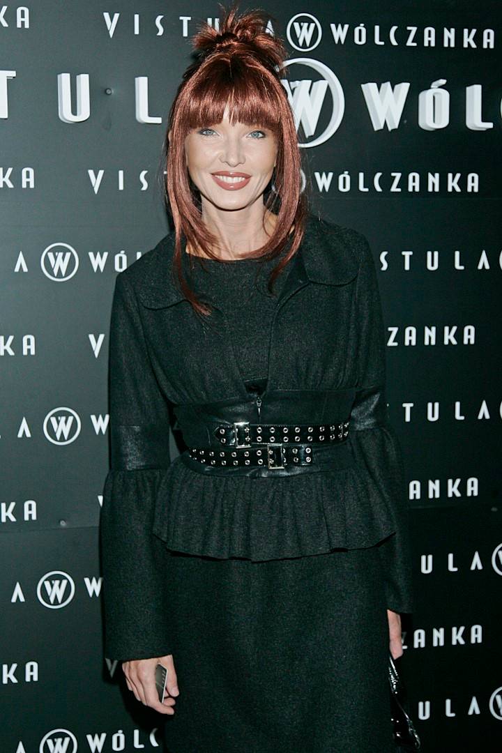 55-letnia Ewa Minge i jej liczne fryzury na przestrzeni lat. Uwielbia eksperymentować!