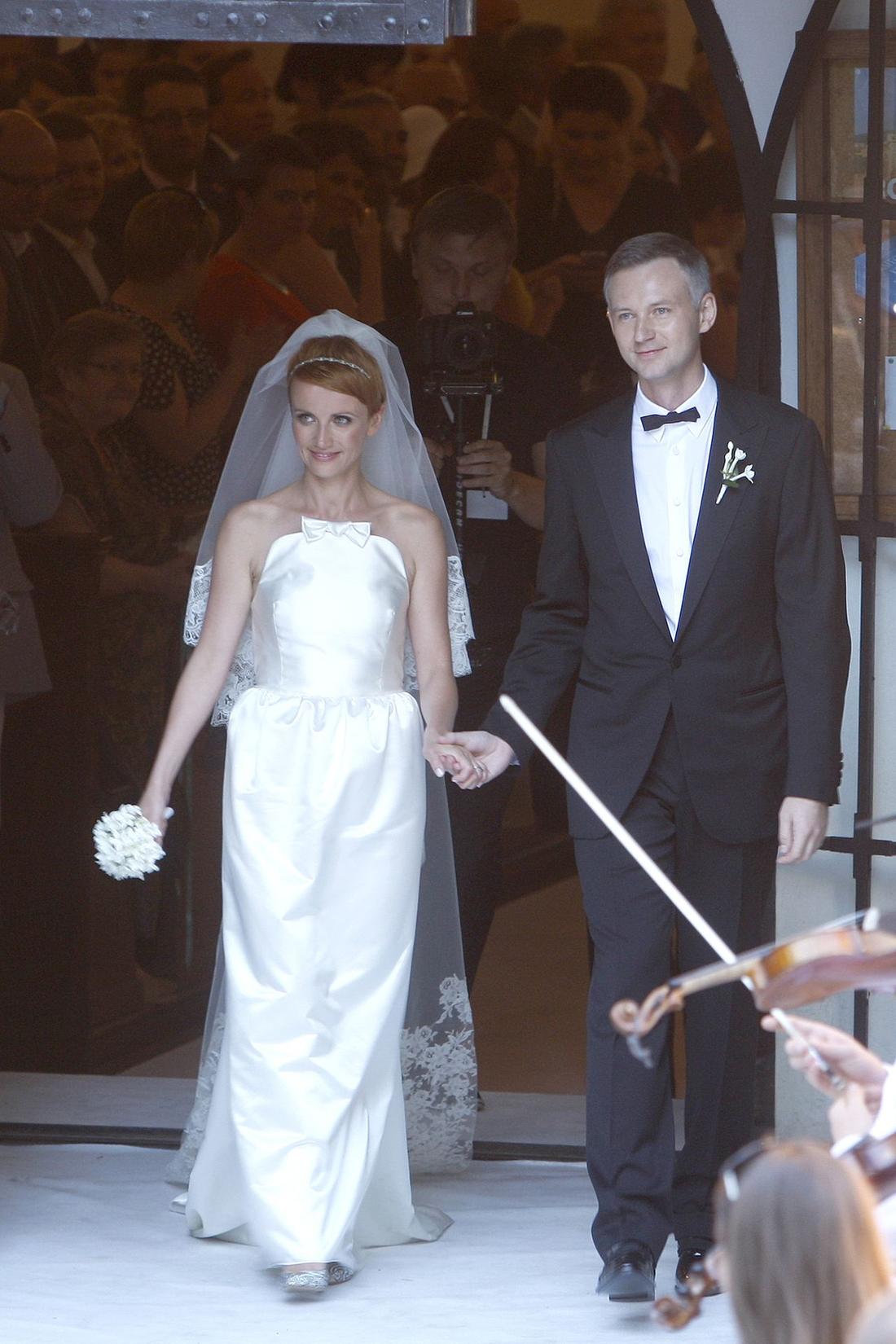 Katarzyna Zielińska z mężem na ślubnym zdjęciu