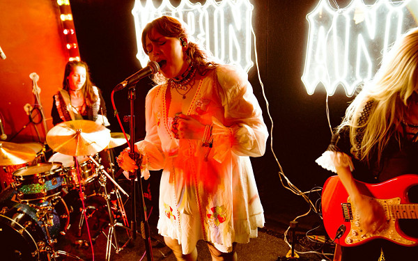 Fani Karin Ann mają powody do radości. Nowy utwór już w sieci!