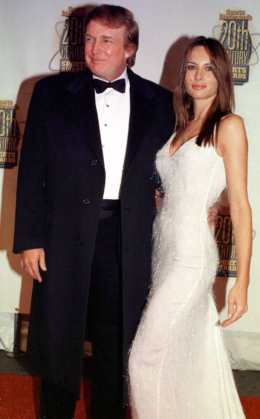 Czy Melania Trump zawsze miała takie SKOŚNE oczy?