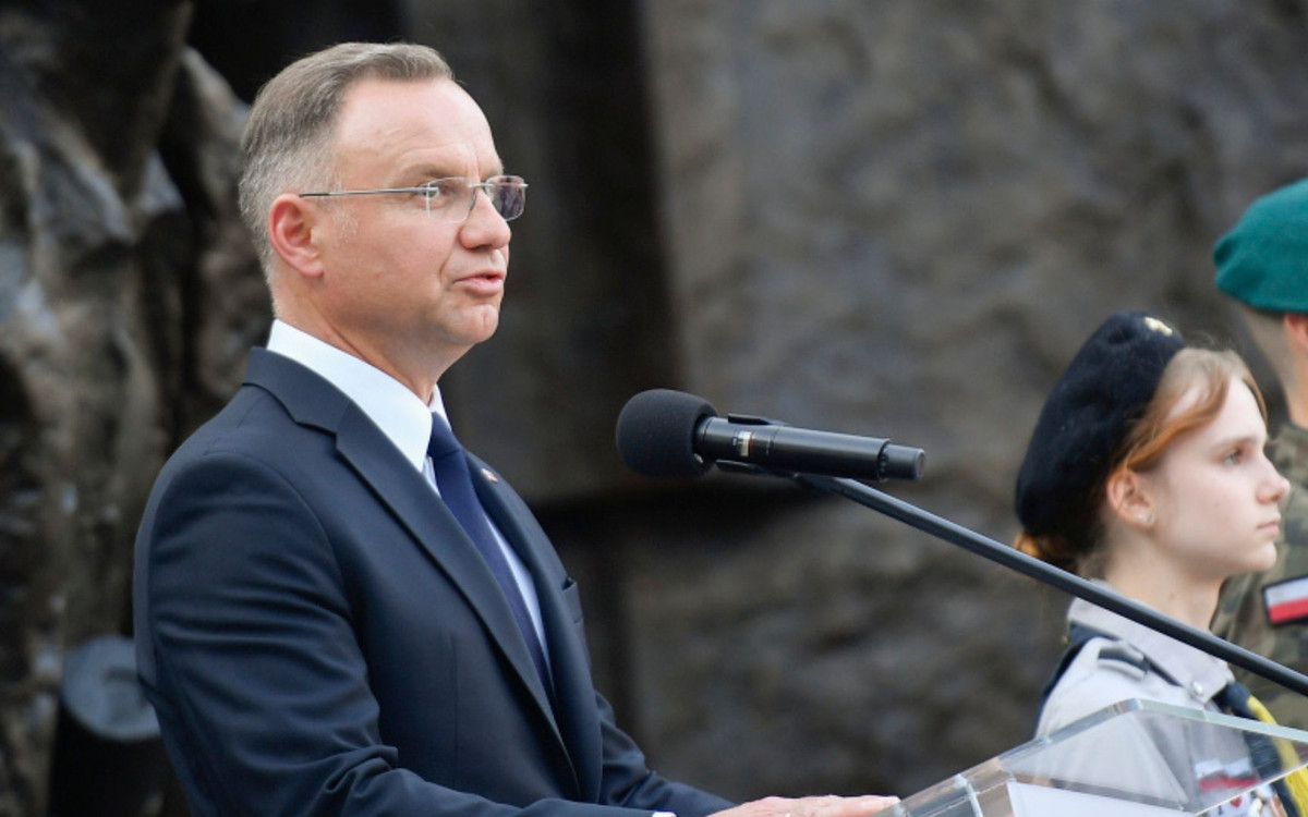 W takim wydaniu Andrzej Dudy jeszcze nie widzieliśmy. Zdjął GARNITUR, a założył….