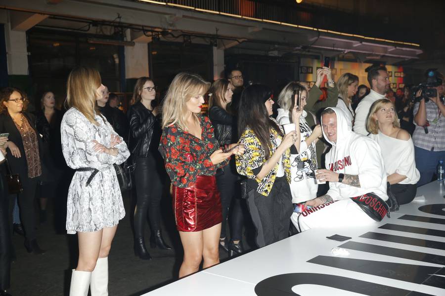 Gwiazdy na pokazie kolekcji Moschino dla HM