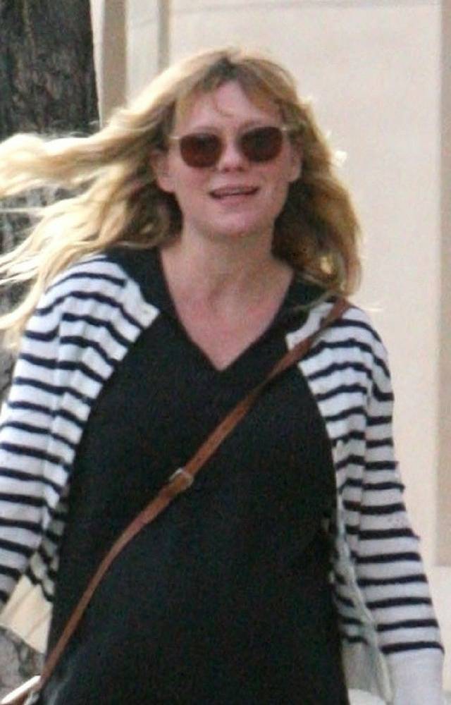Kristen Dunst z OGROMNYM brzuchem! Wygląda słabo…
