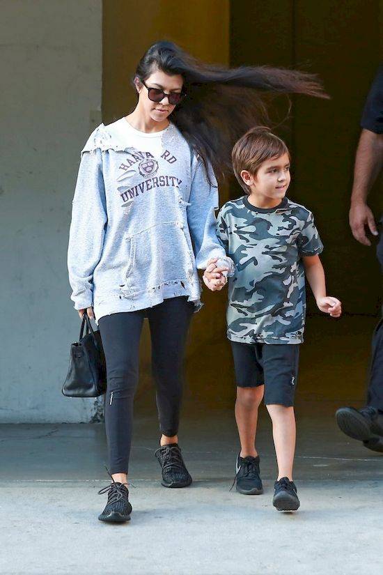 OMG! Kourtney Kardashian POWIĘKSZA rodzinę?!