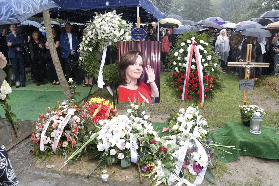 Minął rok od śmierci Joanny Kołaczkowskiej. Poruszające wspomnienia przyjaciół rozdzierają za serce