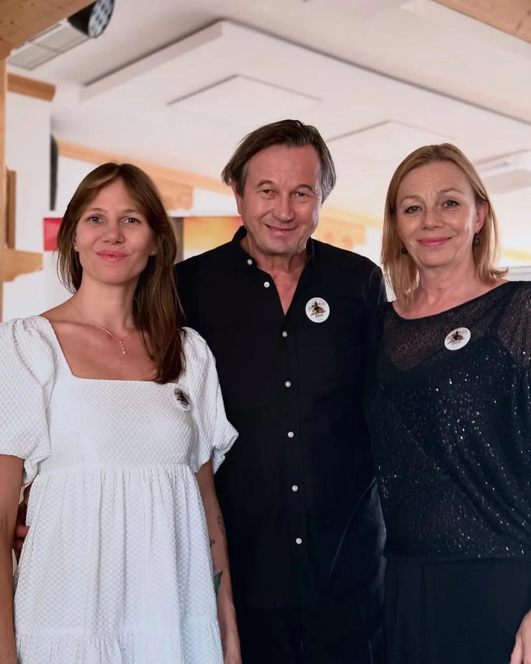 Piotr Cyrwus z córką i żoną fot. Instagram