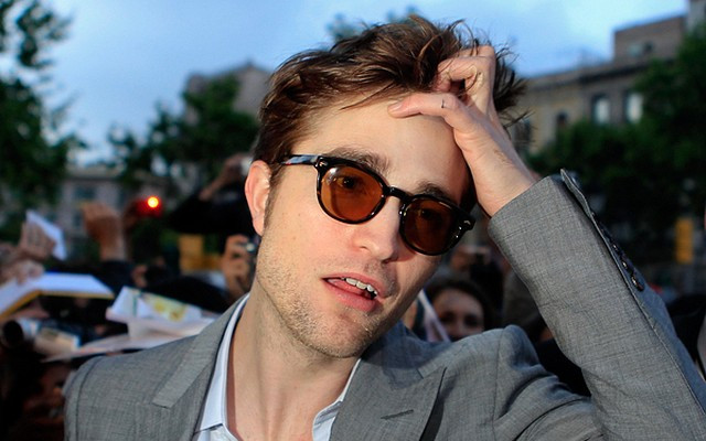 Pattinson: Lubię kebaba z kurczakiem i starsze kobiety