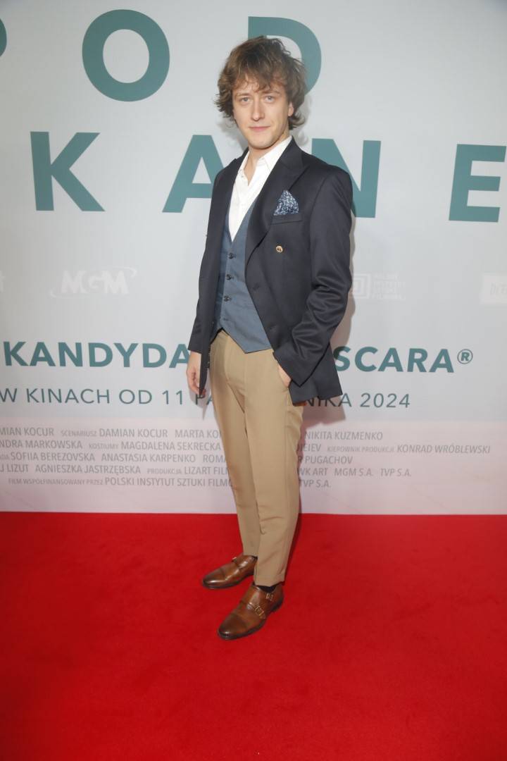 Premiera filmu “Pod wulkanem”: Allan Krupa z ukochaną i teściem, Katarzyna Burzyńska, Agata Biernat, Dagmara Bryzek