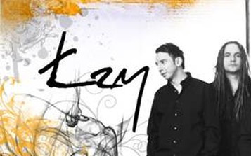 Zespół Łzy z Sarą Chmiel wydaje nową płytą