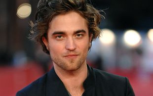 Robert Pattinson śmierdzi