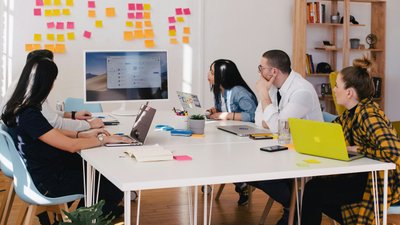 Współpraca z agencją marketingową – jak przygotować się do pierwszego spotkania?