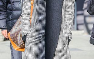 Jak Dakota Johnson przygotowuje sie do promocji Ciemniejszej Strony Greya?