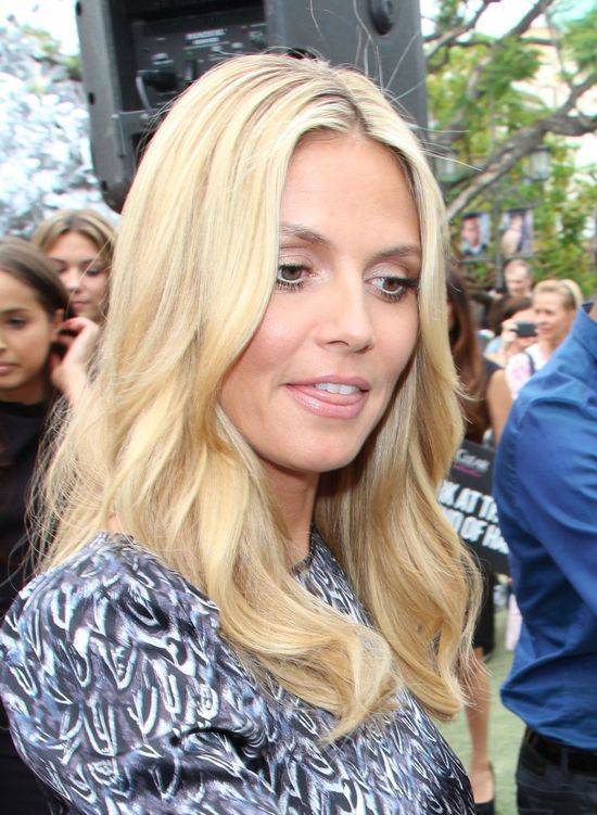 Heidi Klum promuje kosmetyki do pielęgnacji włosów