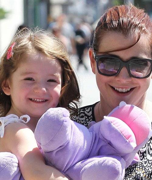 Alyson Hannigan z córeczką