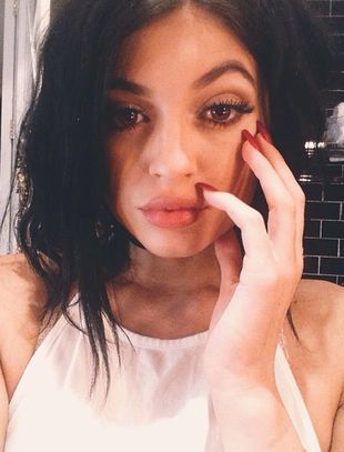 kylie-jenner-g-R1