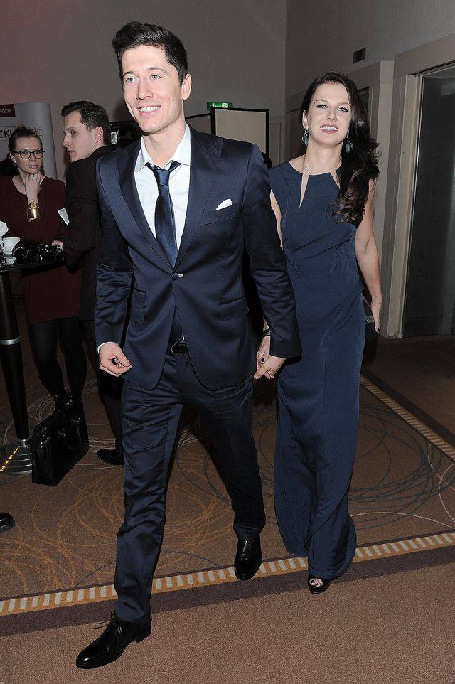 Co znany portal o byłych partnerach gwiazd mówi o Annie Lewandowskiej?