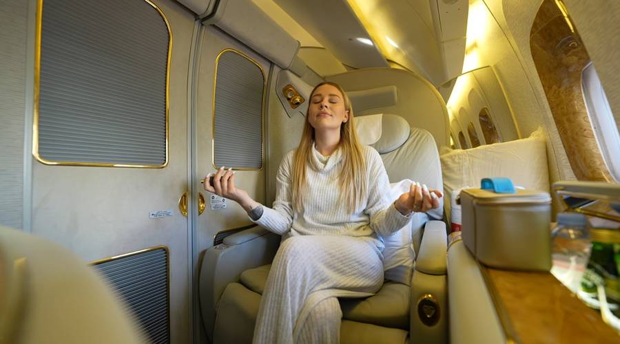 Andziaks po dwóch dniach w Polsce wróciła do Dubaju pierwszą klasą Emirates. Sprawdziliśmy, ile to kosztuje!