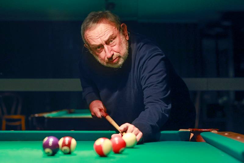 Tadeusz Drozda uchylił drzwi swojego domu. Legenda telewizyjna ma wnętrza z duszą i klasą (FOTO)