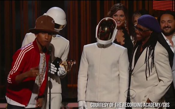 Kapelusz Pharrella Williamsa z Grammy stał się hitem (FOTO)