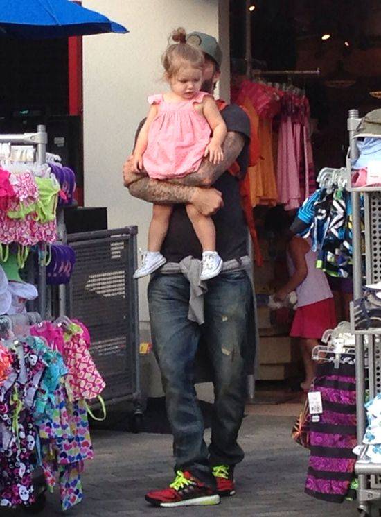 Harper Beckham pod opieką taty