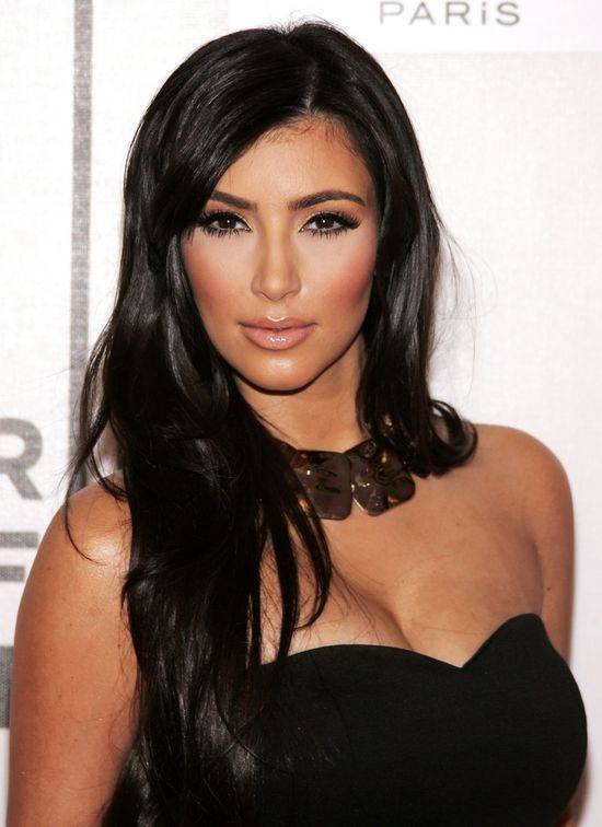 Ewolucja twarzy Kim Kardashiach