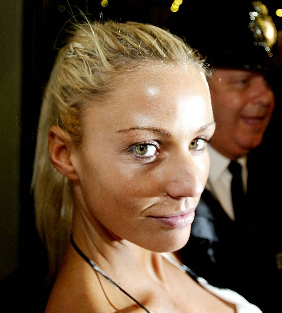 Katie Price w przeszłości była przepiękną kobietą. Na operacje plastyczne wydała PÓŁ MILIONA złotych! (ZDJĘCIA)