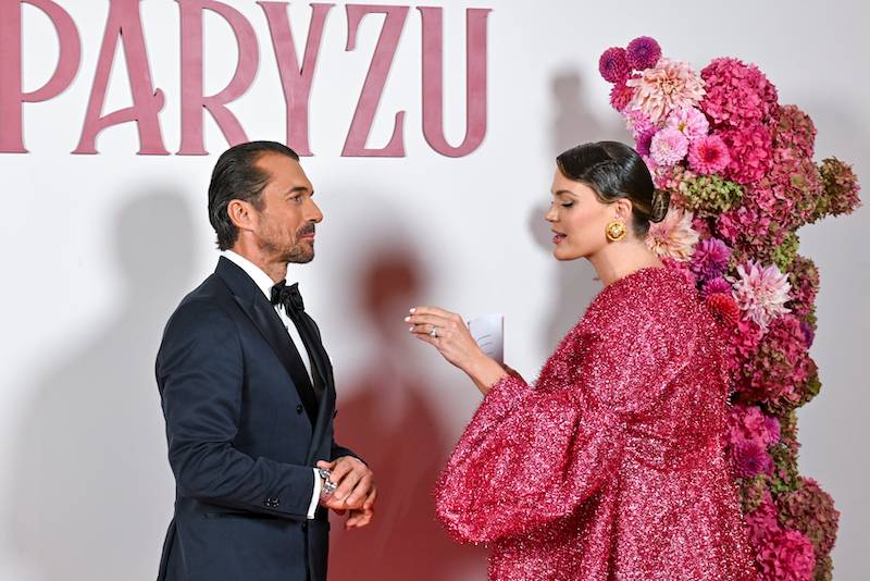 Przesłodki event “Emily w Paryżu” z polskimi gwiazdami: Kasia Sawczuk, Olga Bołądź, Jessica Mercedes