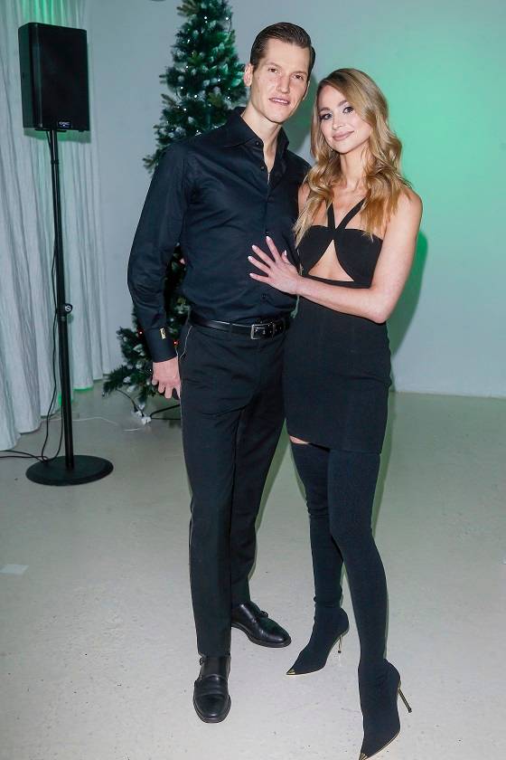 Gala Influencer’s Top 2022. Pierwsza ścianka Hanny Żudziewicz od czasu porodu, Agata Rubik odsłania brzuch…