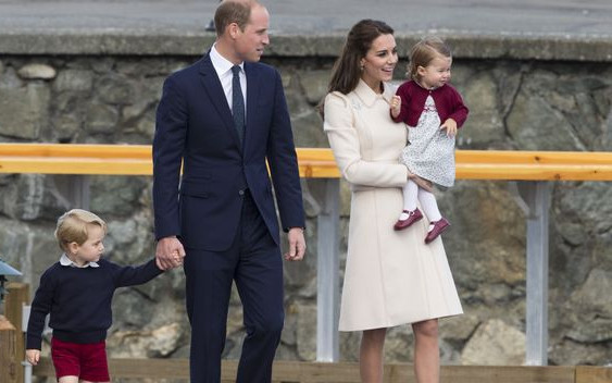 Lekarz odbierający poród Kate Middleton zdradza CHORE PROCEDURY