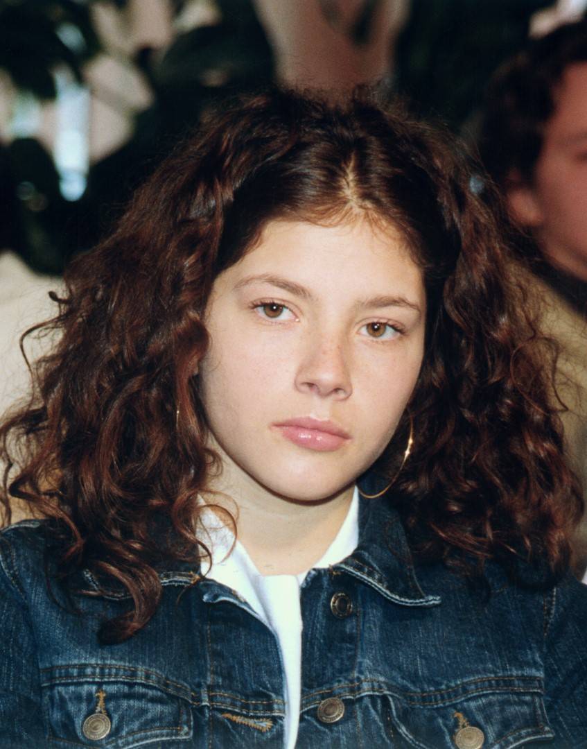 Stare zdjęcia Weroniki Rosati. Weszła do show-biznesu jako 17-latka (ZDJĘCIA)