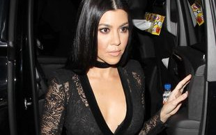 Co za figura! Kourtney Kardashian zniewala