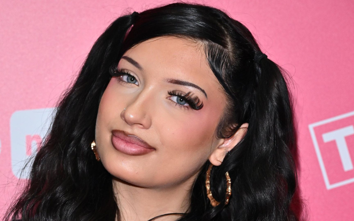 Walentynkowe zdjęcie Viki i jej męża. Ręce na brzuchu i lawina gratulacji