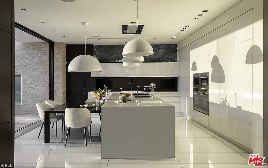 Beckhamowie WYNAJĘLI dla dzieci tę willę w Los Angeles. Miesięczny wynajem 25 tysięcy dolarów