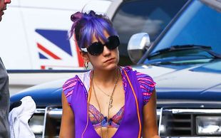 Szczuplejsza o 20 kilogramów Lily Allen zrobiła szturm na…