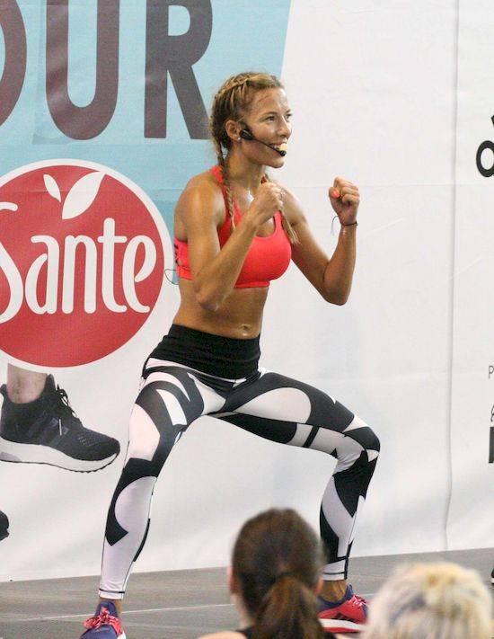 Ewa Chodakowska PONIŻYŁA hejterkę?! Trenerka się tłumaczy!